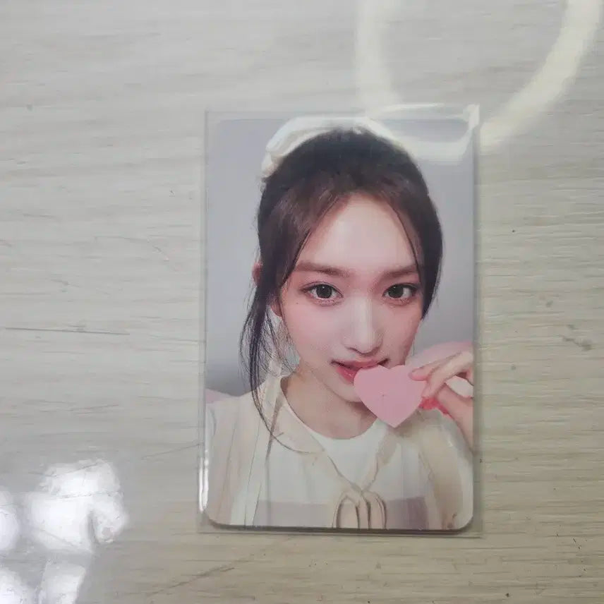 최저가)아이브 이서 시그 특전 하트 포토카드 당일배송!!