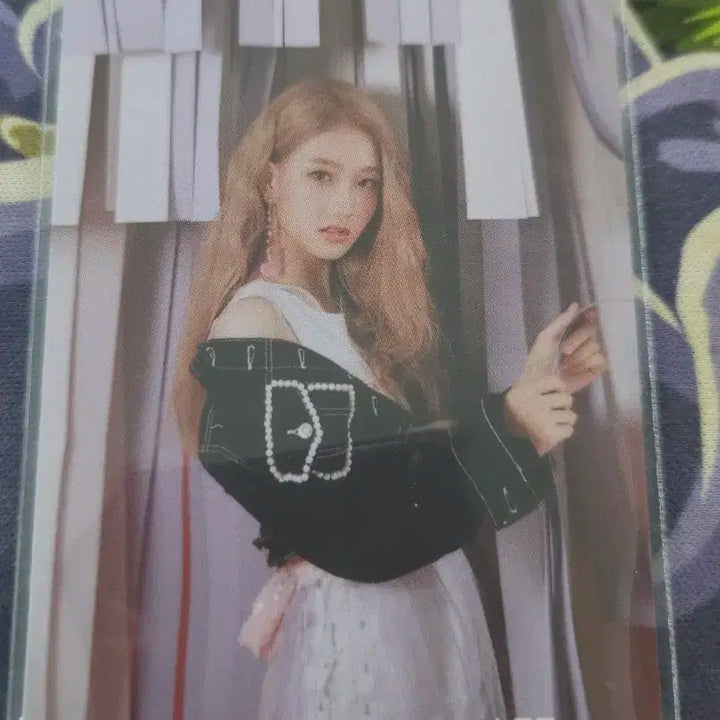 프로미스나인 이서연 럽밤 키노 포카