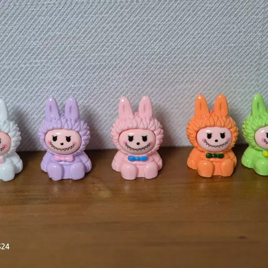 컬러풀 라부부피규어