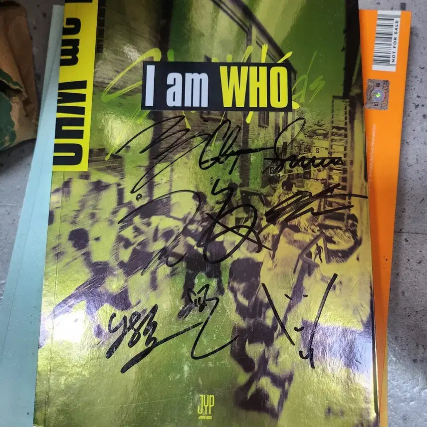 스트레이키즈 스키즈 아엠후 친필 사인 앨범