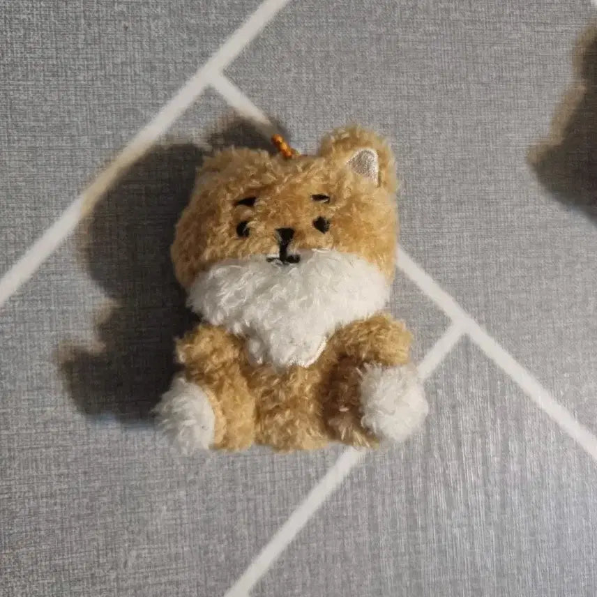 쁘띠멀즈 앉은 케