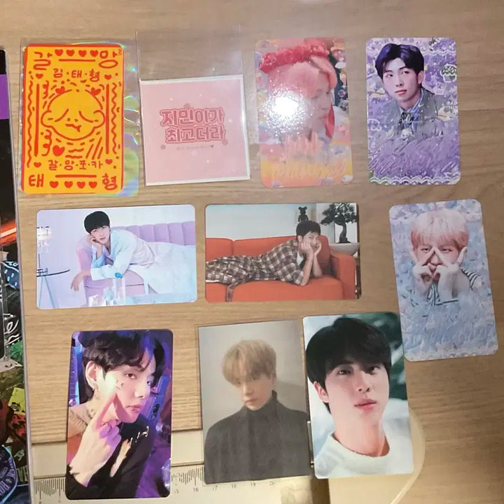 방탄소년단 굿즈 일괄로 팔아요(돈급구ㅠ)