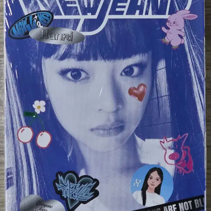 미개봉) 뉴진스 1집 블루북 앨범 어텐션 하니 BLUEBOOK HANNI