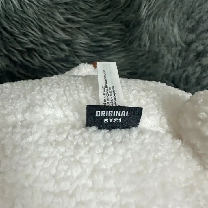 [새 상품] BT21 스탠딩 인형 M Size 리뉴얼 버전_알제이(RJ)