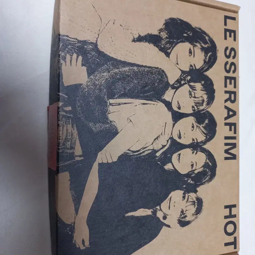 르세라핌 5집 틴케이스 lesserafim