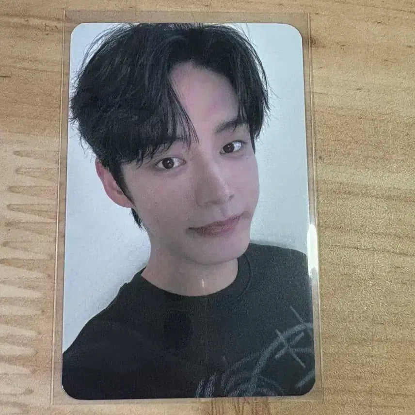 제로베이스원 제베원 김지웅 로맨틱크라운 포카