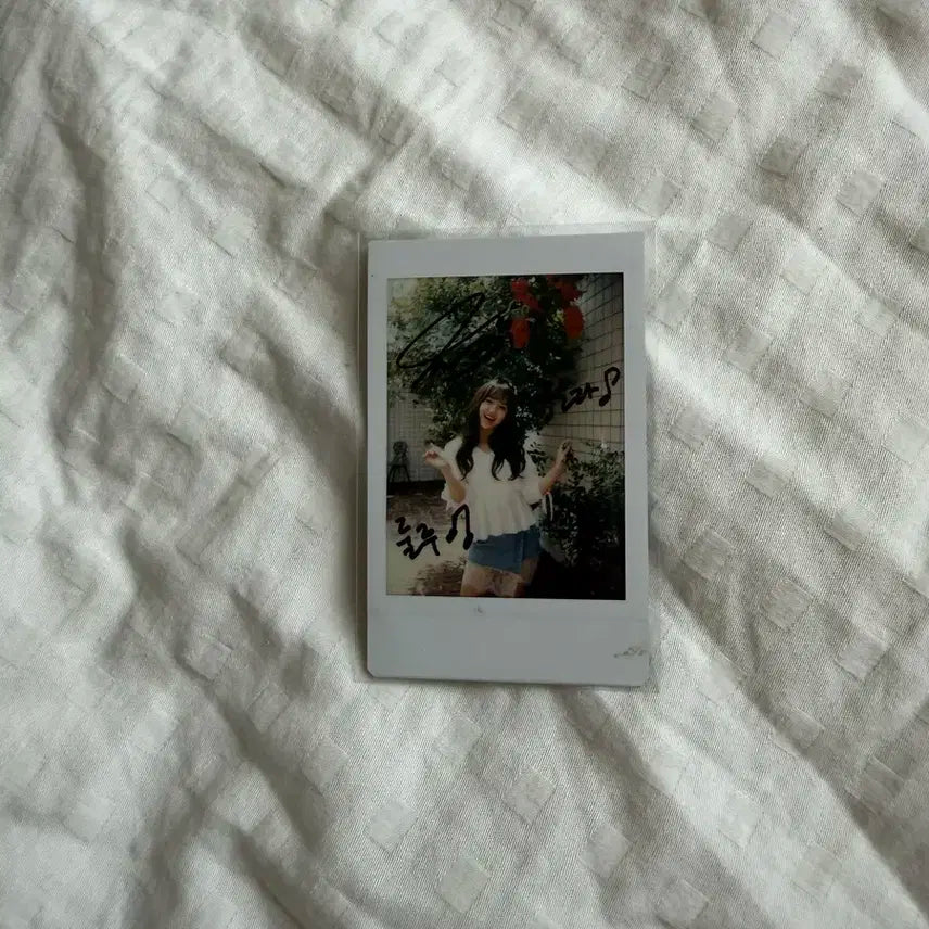 위키미키 최유정 싸인 폴라로이드 양도합니다