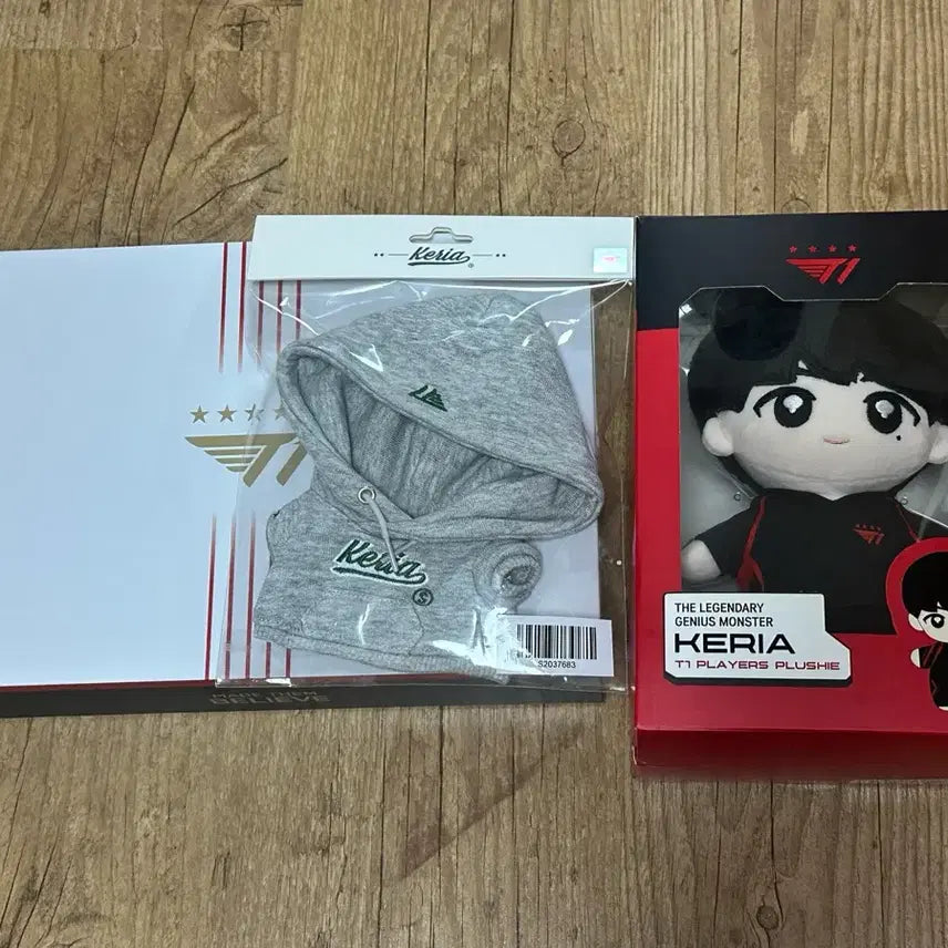 [일괄]케리아 20cm 인형 후드티 월즈 유니폼 양도합니다