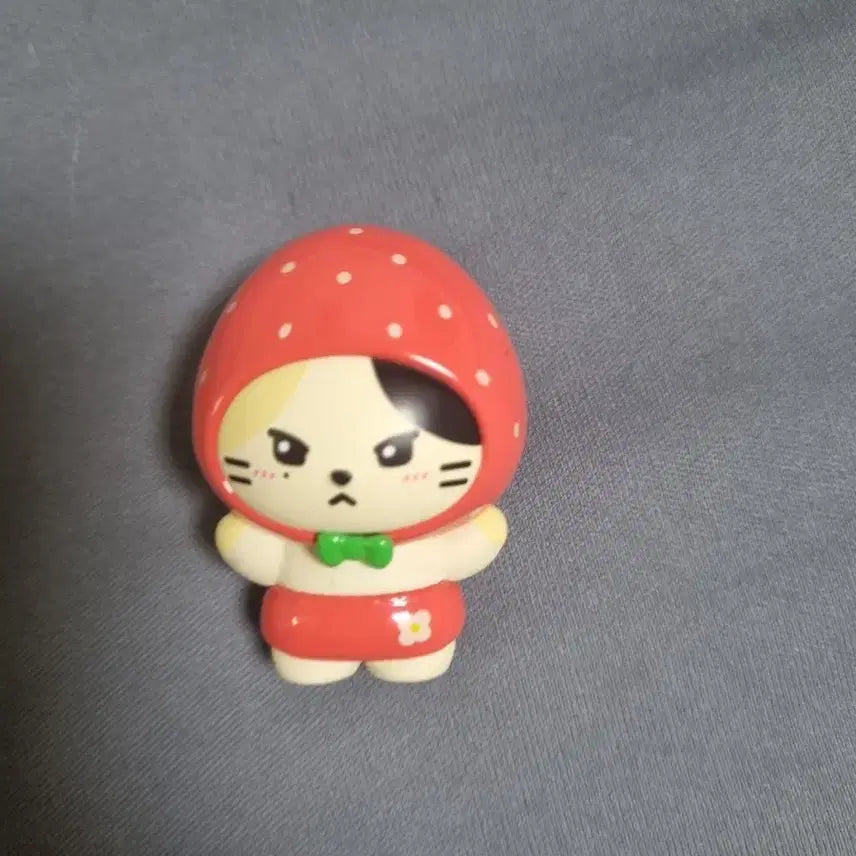 제베원 리니니 딸기버전 피규어 양도