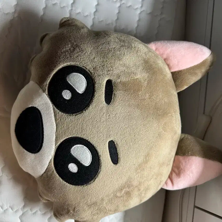 쁘넥도 명재현 명명이 쿠션 팝니다.