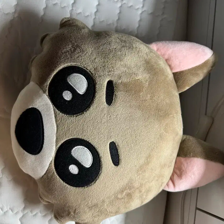 쁘넥도 명재현 명명이 쿠션 팝니다.