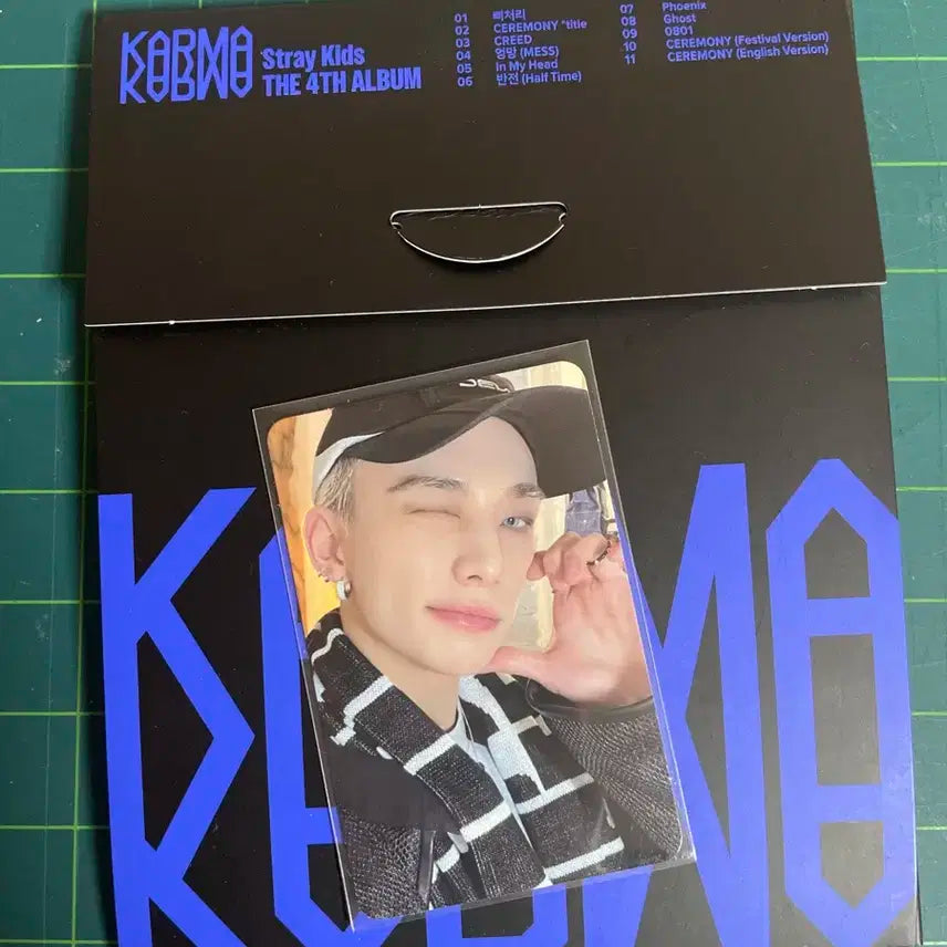 스트레이키즈 스키즈 Karma 컴팩트 현진