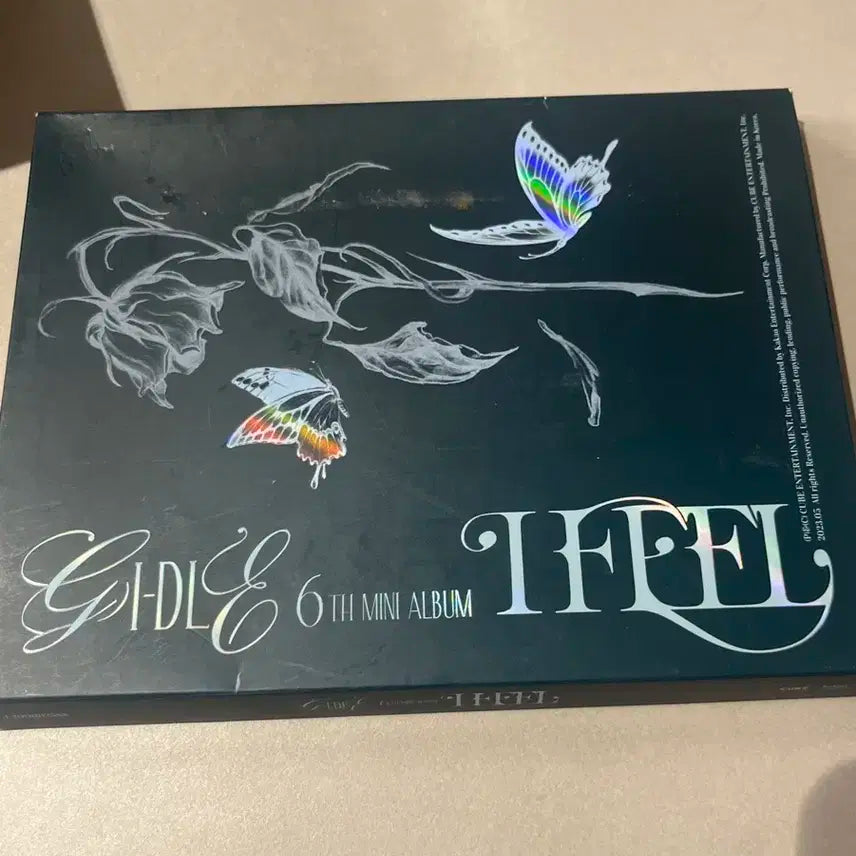 (여자)아이들 I feel 앨범