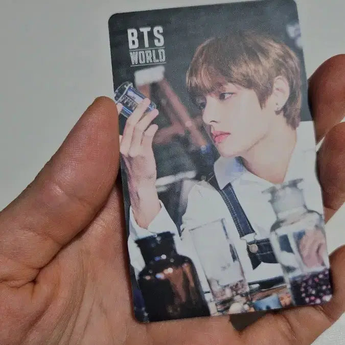 BTS 뷔 태형 포카 비티에스월드 bts world