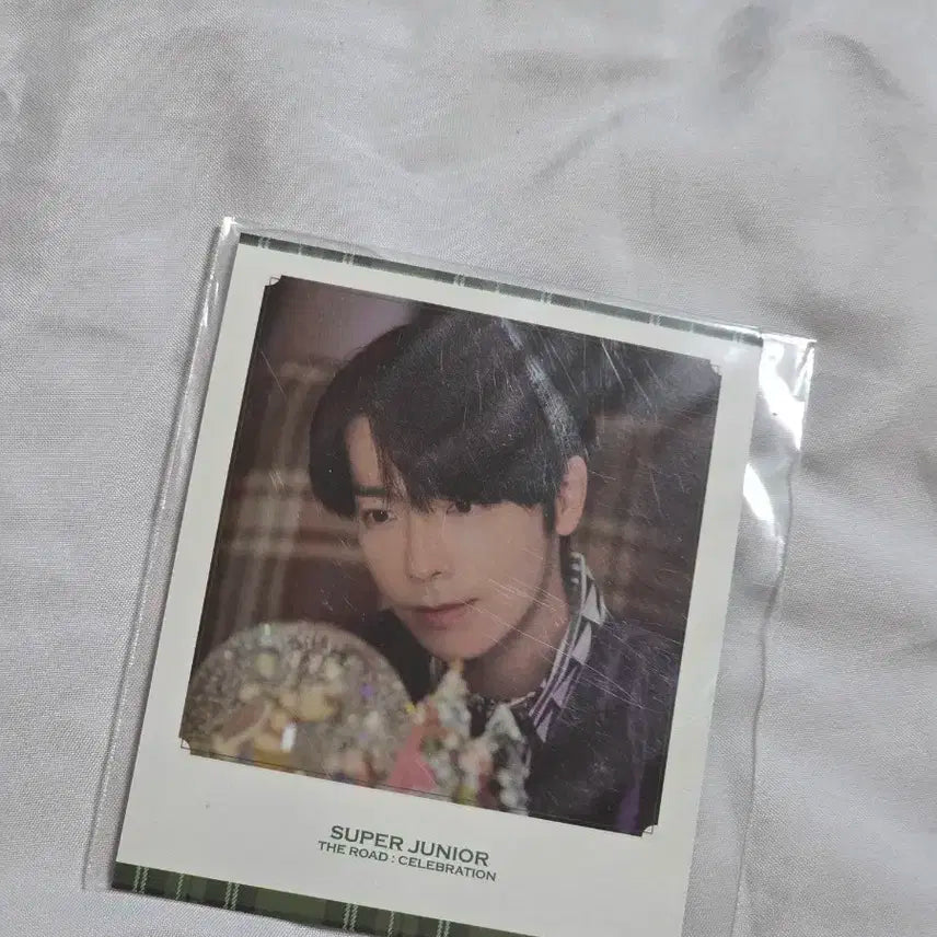 슈퍼주니어 동해 폴라로이드