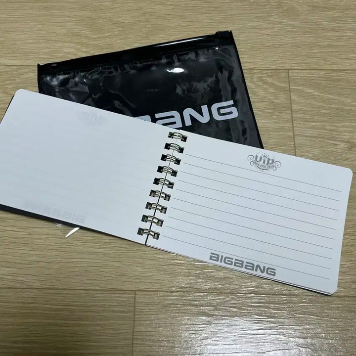 빅뱅 키링 메모패드 파우치 세트(일본 공식 팬클럽 굿즈)