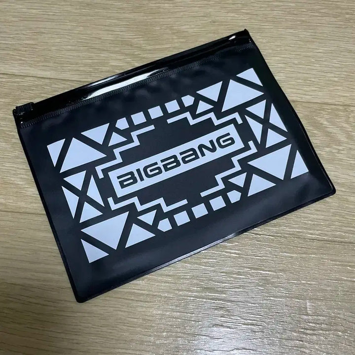 빅뱅 키링 메모패드 파우치 세트(일본 공식 팬클럽 굿즈)