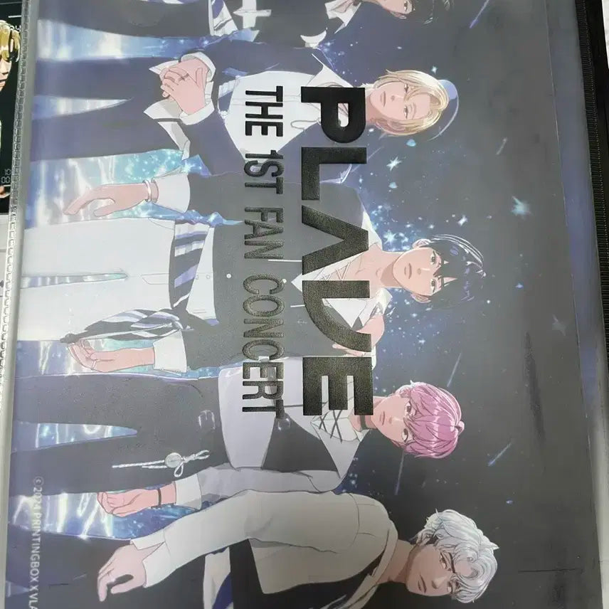 플레이브 노아 포카 슬로건 아크릴 뱃지 애니플러스 양도