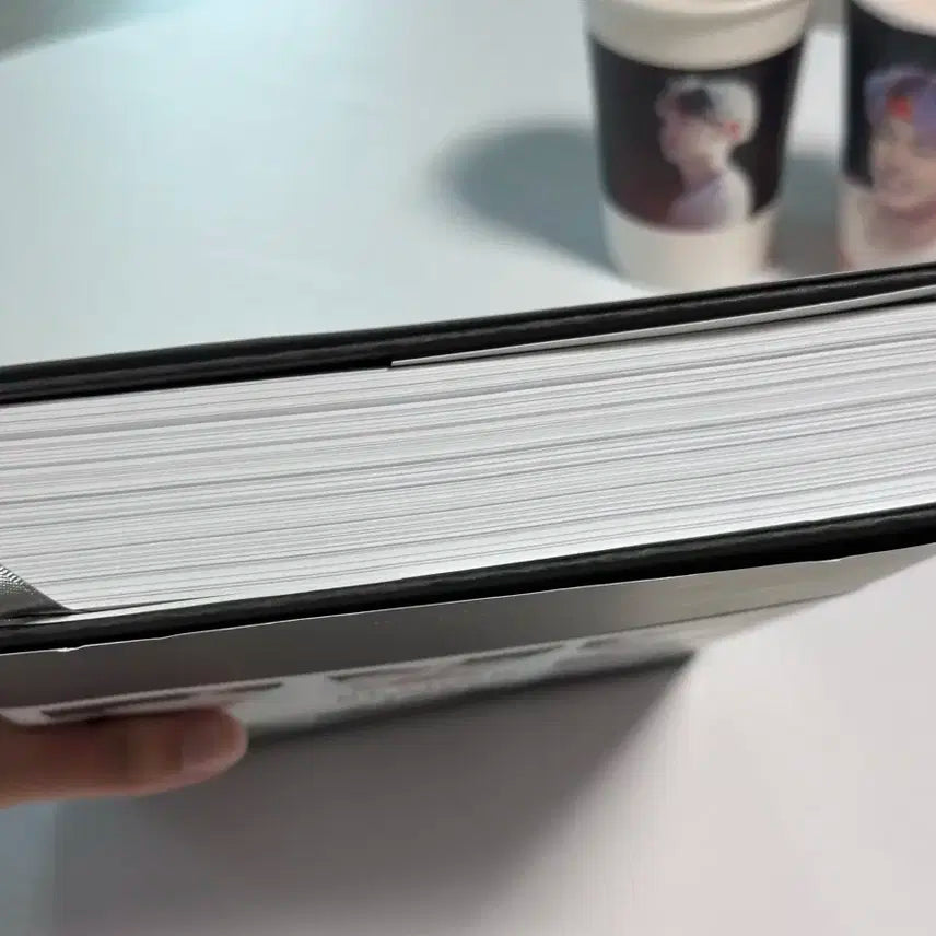 방탄소년단 비욘드 더 스토리 책 + 포카 새책 10주년 기념