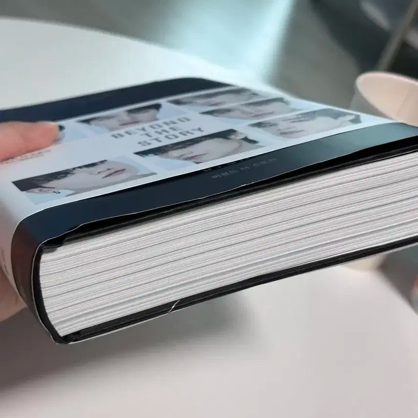 방탄소년단 비욘드 더 스토리 책 + 포카 새책 10주년 기념