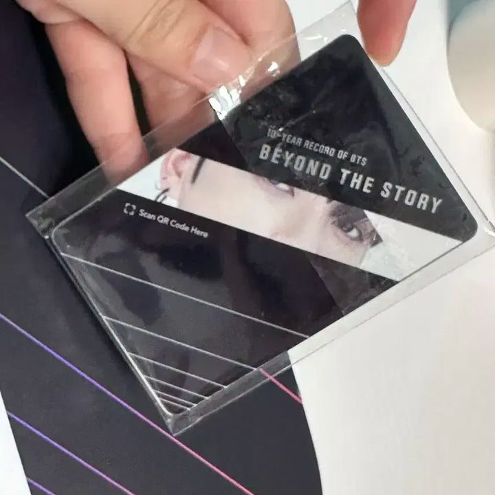 방탄소년단 비욘드 더 스토리 책 + 포카 새책 10주년 기념