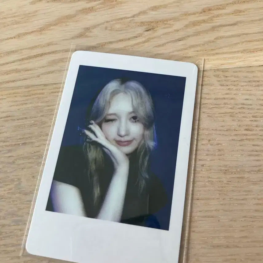 아이브 시크릿 위드뮤 럭드 가을