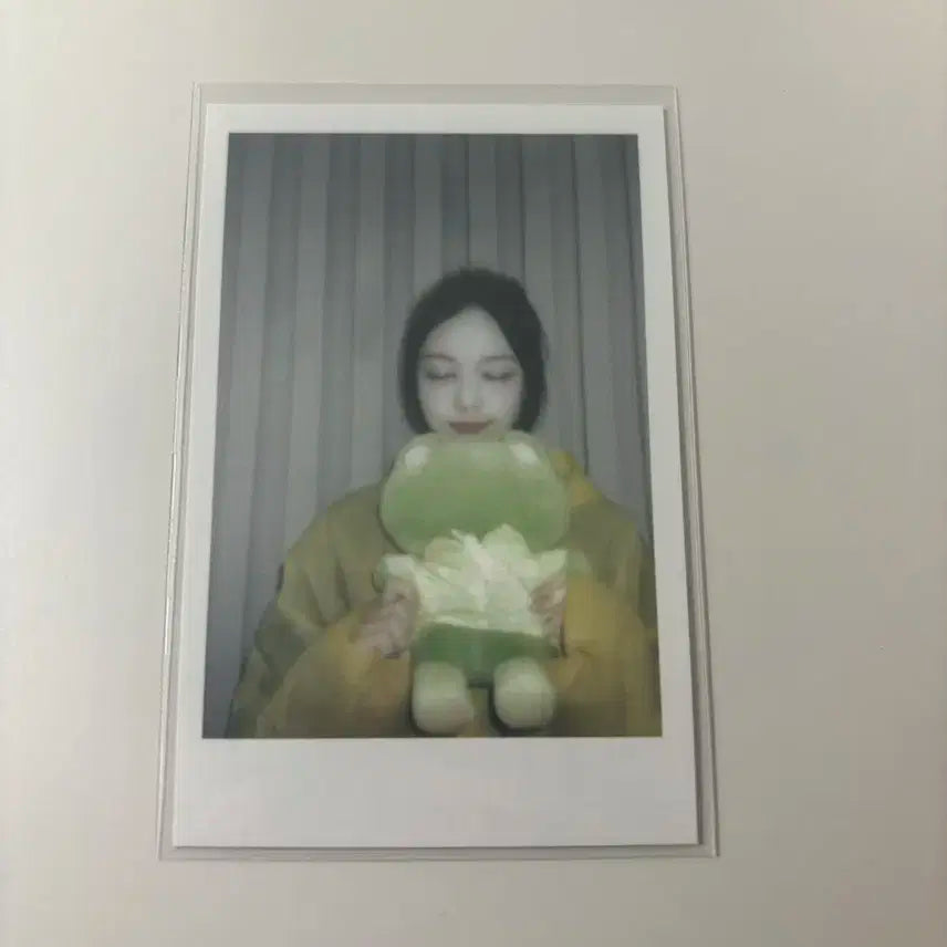 하츠투하츠 이안 포카 점프업 폴라로이드 럭드