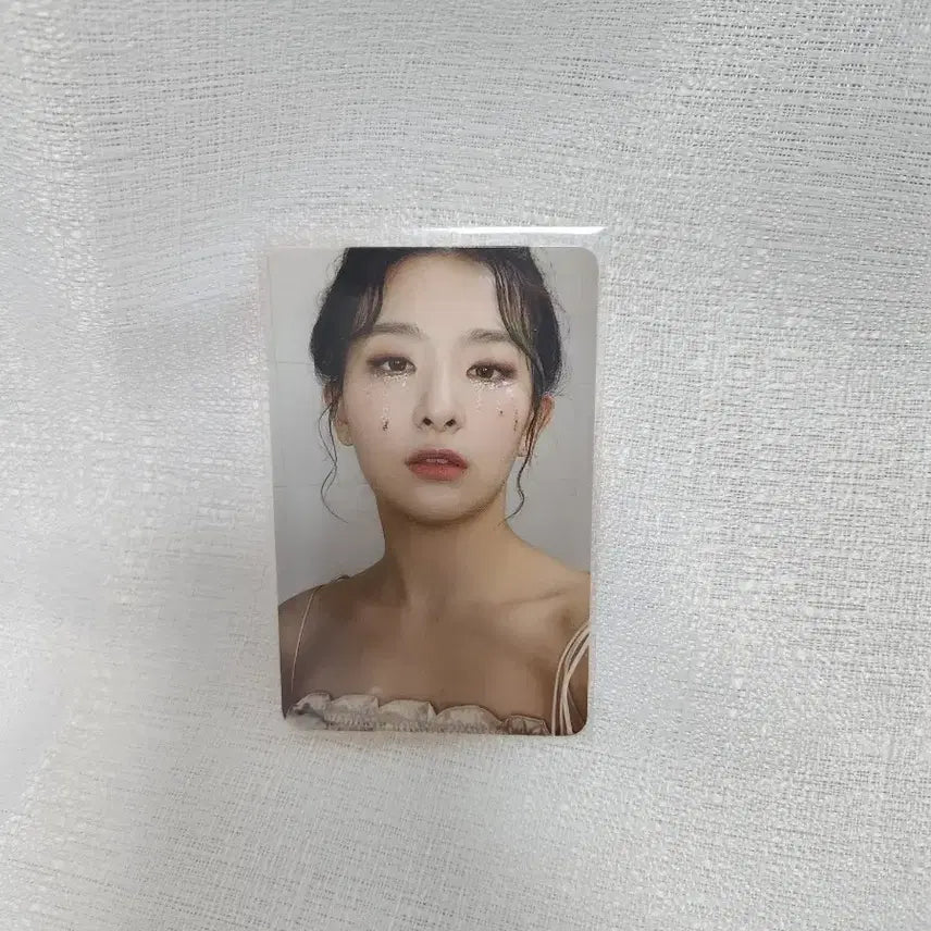 레드벨벳 눈물 슬기 필마리 슬기 포카