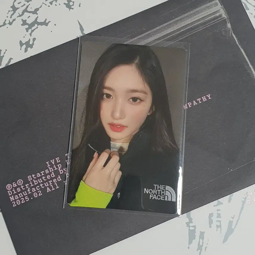 아이브 이서  노스페이스 팔아요^*^