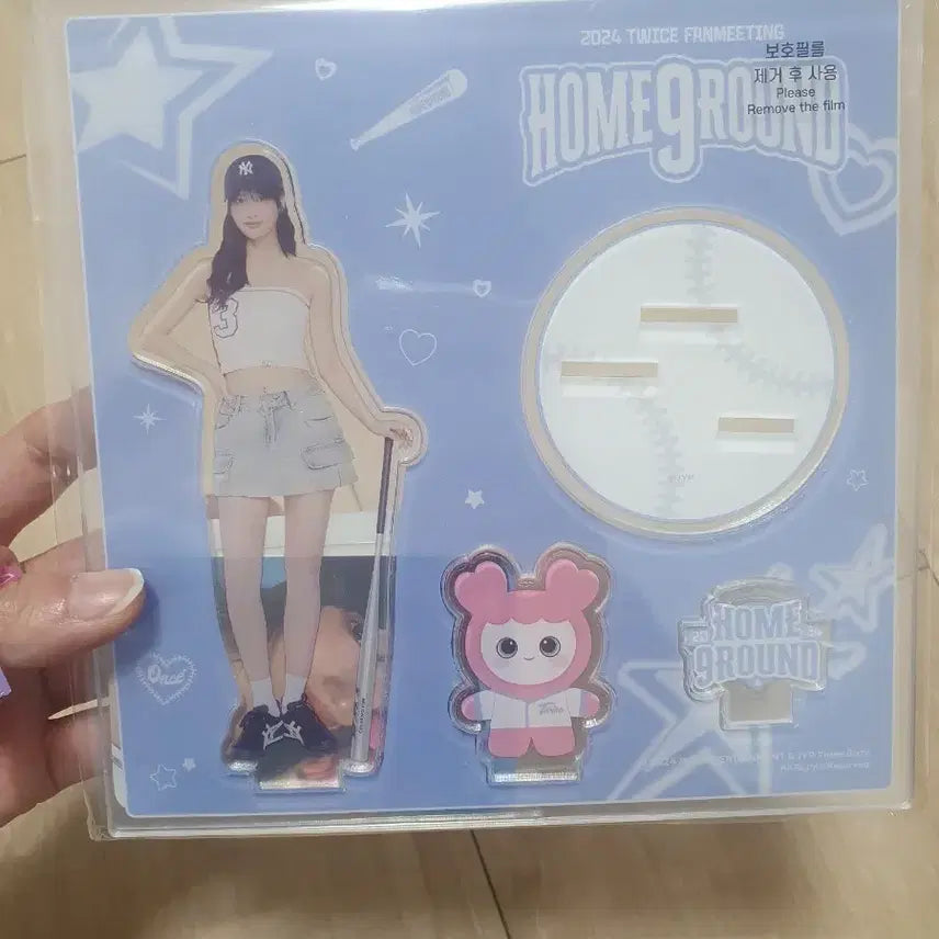 트와이스 9주년 팝업 아크릴 스탠드 모모