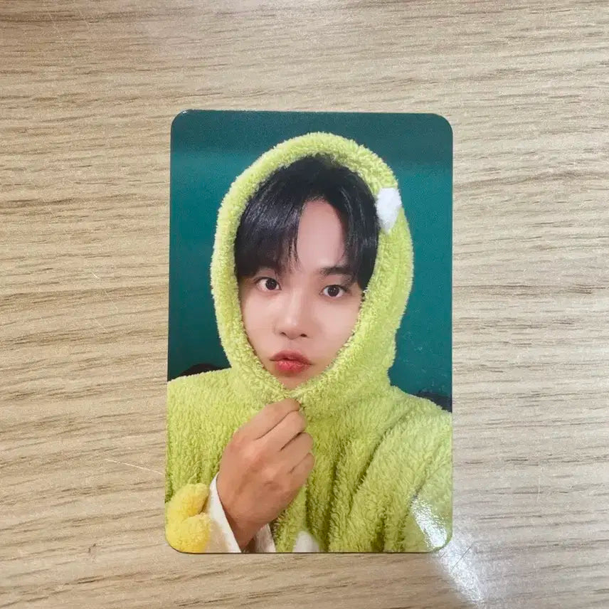 에이티즈 종호 공룡포카