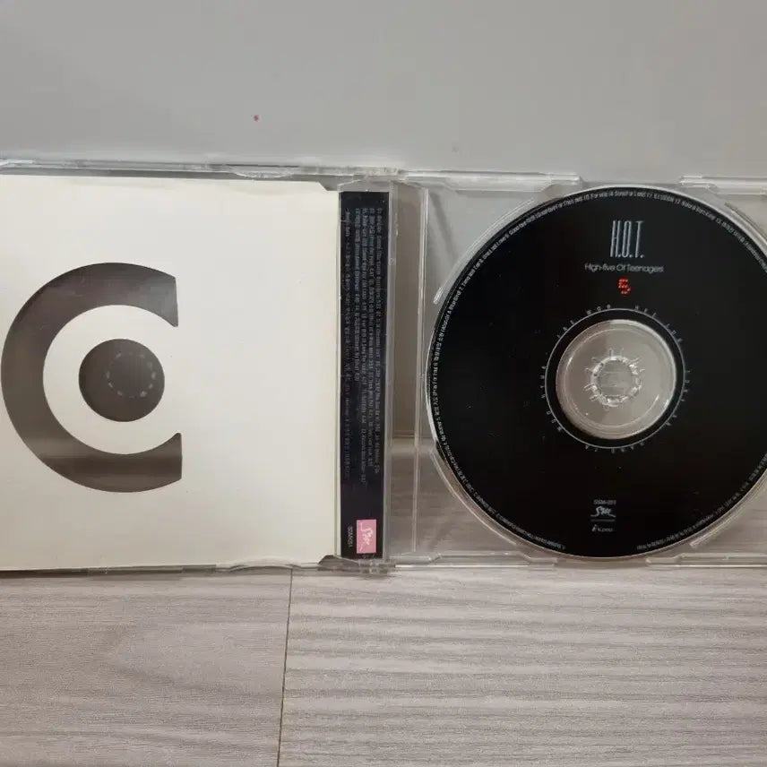 H.O.T. 5집 앨범 판매합니다