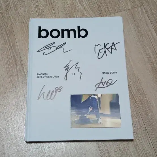 아일릿 사인 앨범