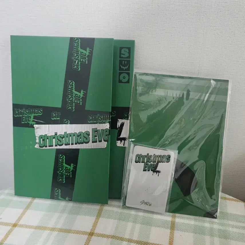 스트레이키즈 스키즈 크리스마스 이블 한정반 개봉앨범 + 예판 특전 포함