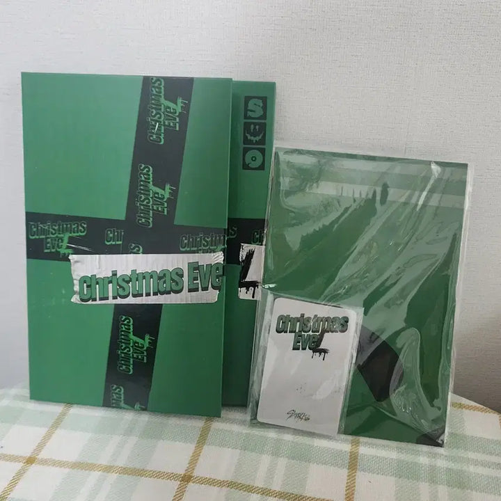 스트레이키즈 스키즈 크리스마스 이블 한정반 개봉앨범 + 예판 특전 포함