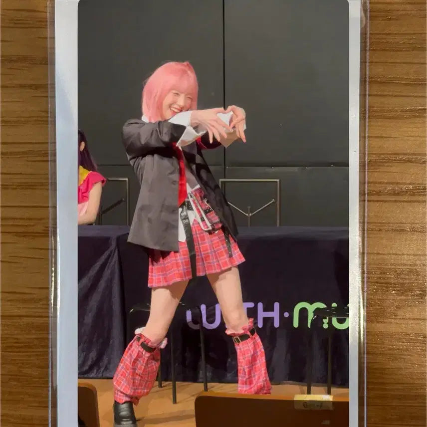 ARTMS ヒジン 直筆 サイン ポラロイド BUNJANG] Artms HeeJin sign polaroid / 아르테미스 ARTMS 희진