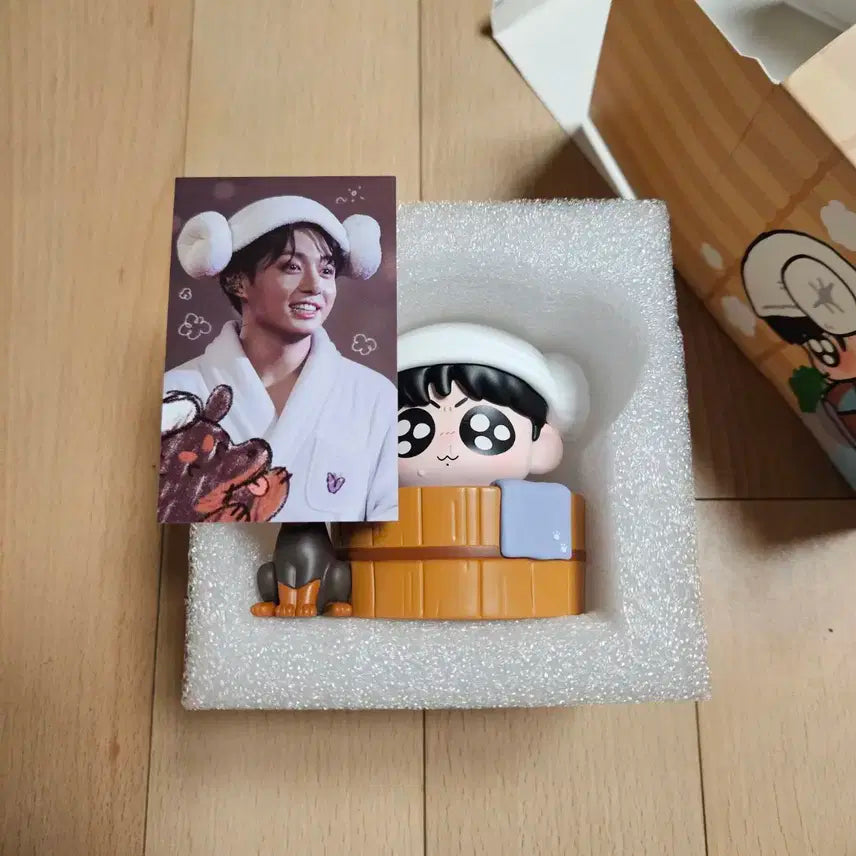 꾹뚜기 사우나 피규어 bts