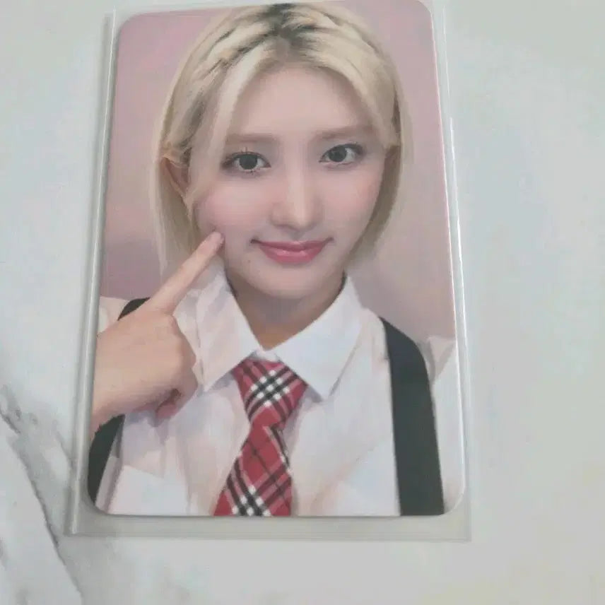 아이브 에프터라이크 모켓샵 가을