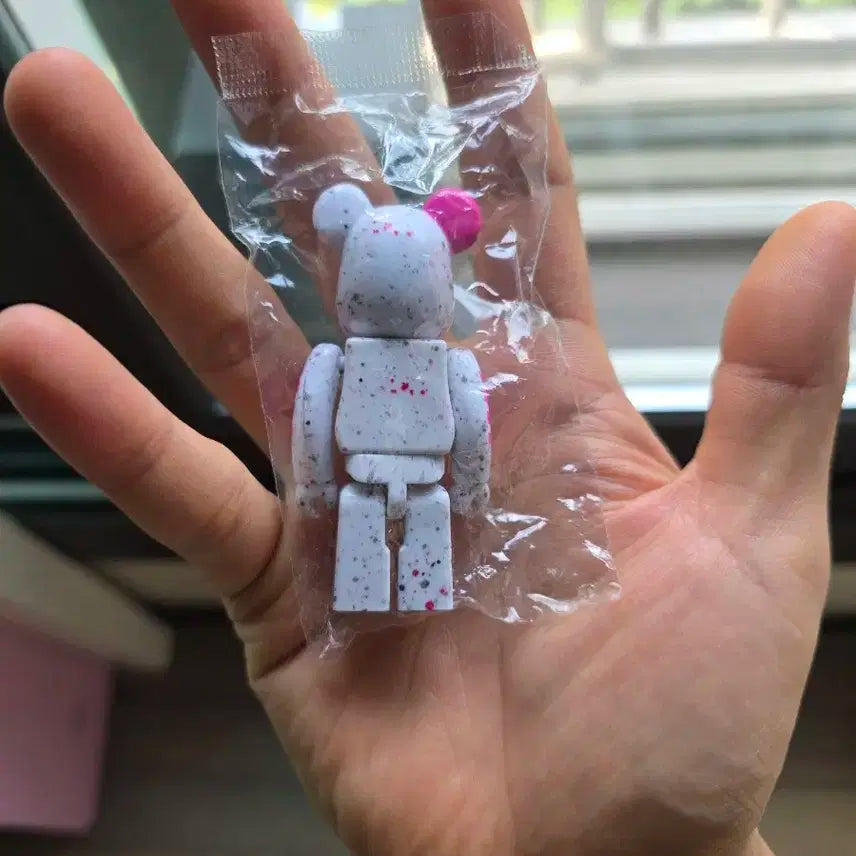 베어브릭 아이브