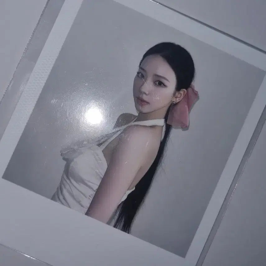 오늘만할인)2024 에스파  시즌그리팅 카리나 미개봉 폴라로이드 양도