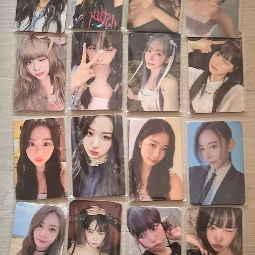 르세라핌 포카 일괄로 팔아요!