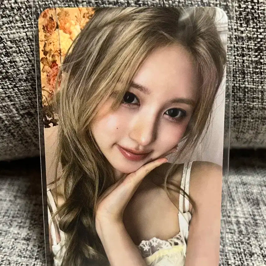아이브 시크릿 위드뮤 럭드 가을