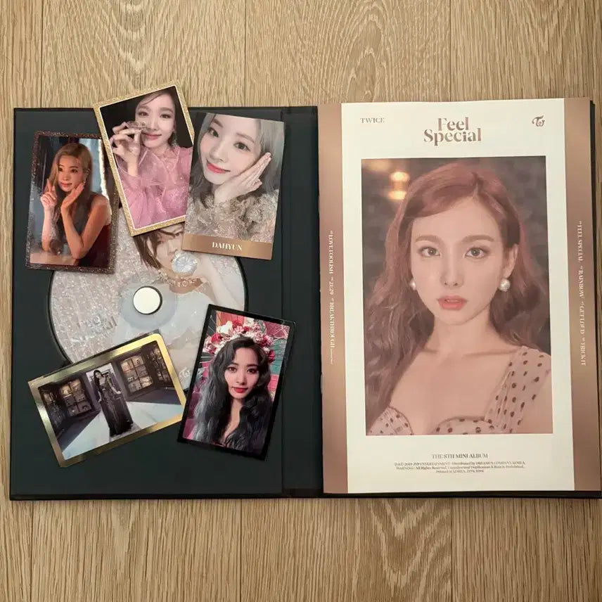 트와이스 Feel Special 친필사인 앨범 비매 품