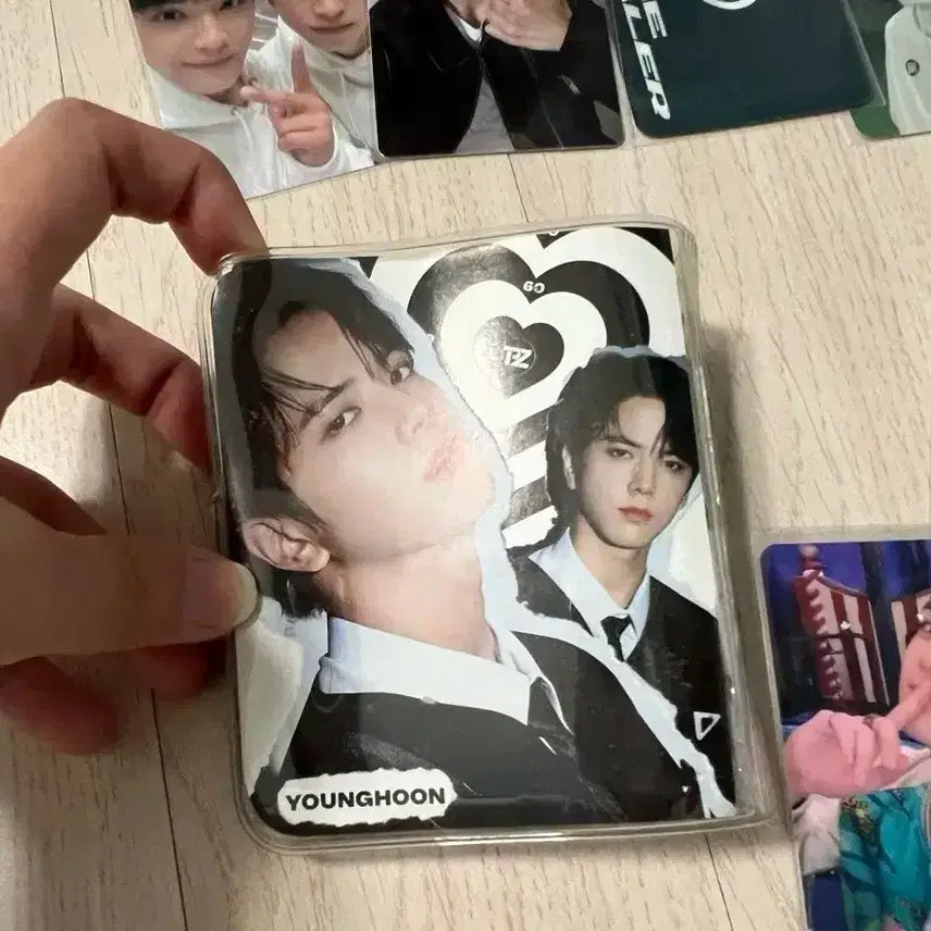 더보이즈 포카 바인더 일괄 판매 영훈 큐 에릭 제이콥 케빈 상연