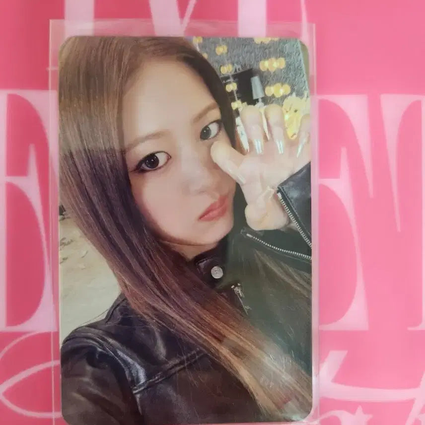 아이브 시크릿  유진 포카 판매합니다