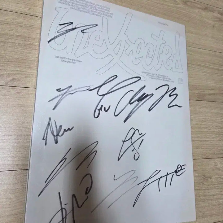 The BOYZ 더보이즈 3집 Unexpected 친필싸인 비매앨범 포카