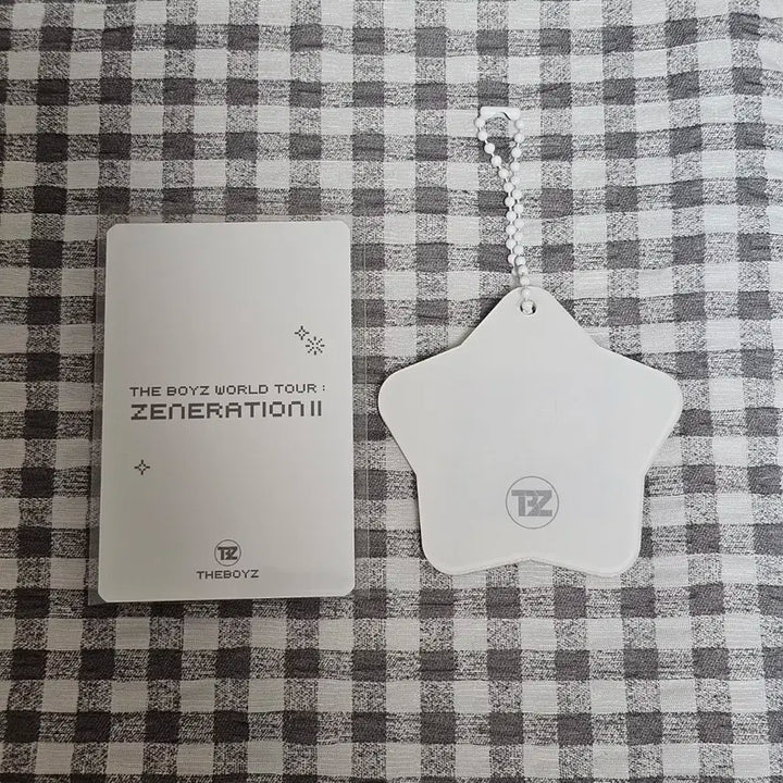 더보이즈 영훈 제너2 인형쉐이커 키링 + 포카