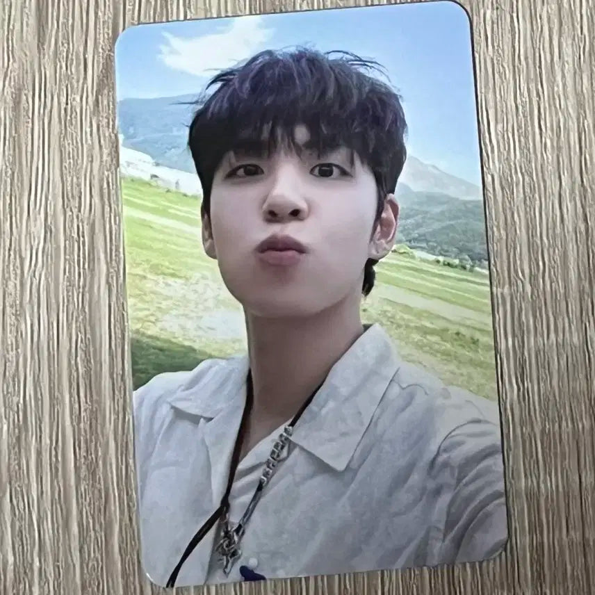 데이식스 The DECADE 막콘 원필 입장 포카