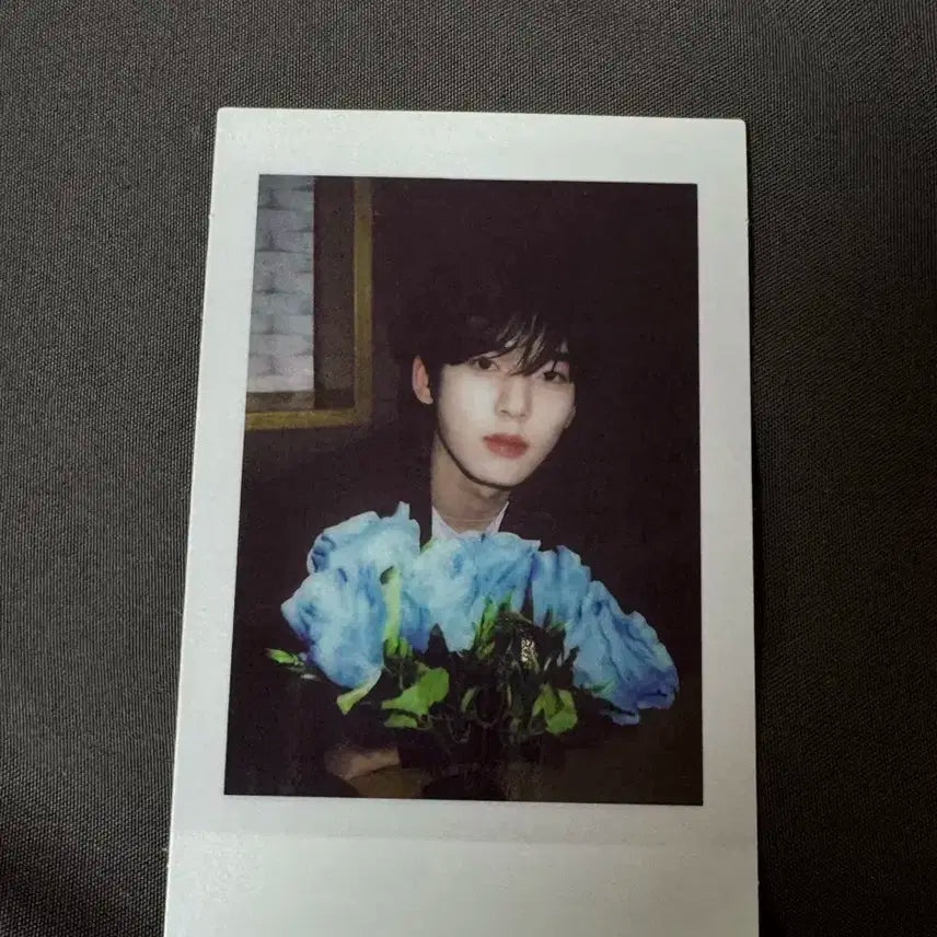 제로베이스원 제베원 2주년 팝업 베이커리 한유진 폴라 특전 양도합니다