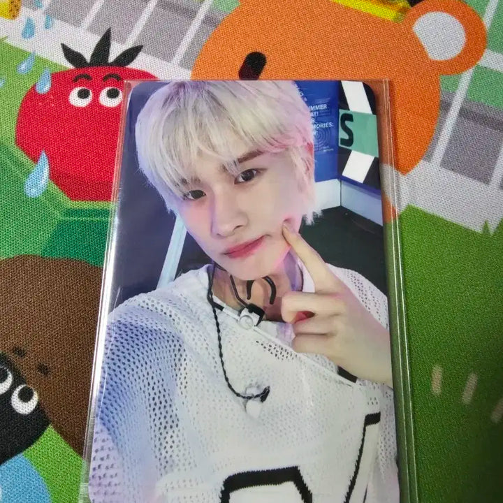 투어스 경민 더현대 팝업 럭드 포카